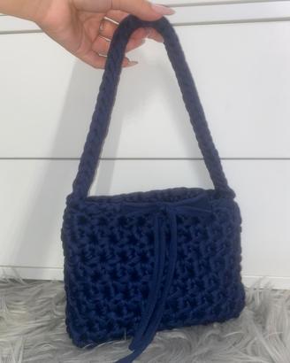 Borsa a spalla fatta a mano 