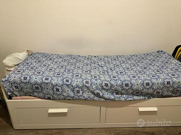 Letto matrimoniale ikea