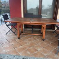 Tavolo da esterni