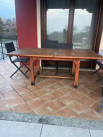 Tavolo da esterni