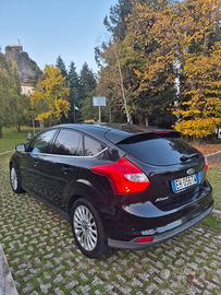 ford focus 1.6 tdci 2012  