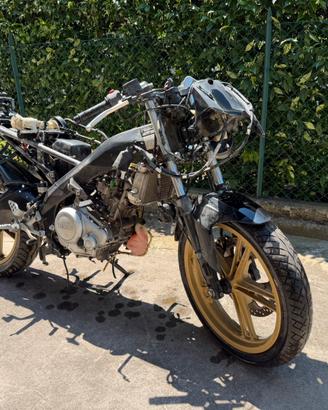 Pezzi Yamaha R125