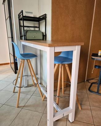 Set tavolo/penisola e coppia sgabelli alti
