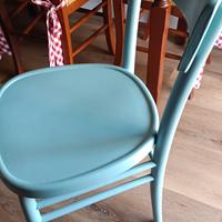 sedie vecchie riverniciate