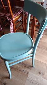 sedie vecchie riverniciate