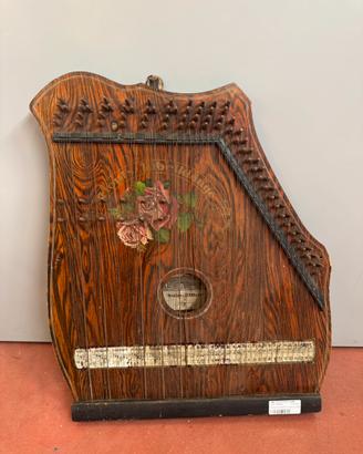 Zither cetra the mandolin harp