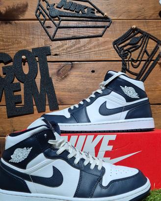 Nike Air Jordan 1 Mid Tg 43