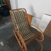 sedia dondolo in bambù 