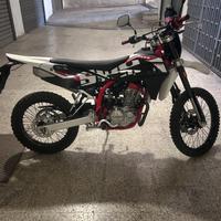 Swm rs 125 - 2021