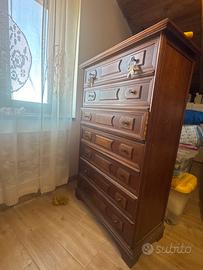 Cassettone in Legno Massello Stile Classico