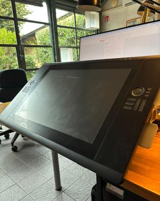 Wacom Cintiq 24hd dtk-2400 + cavo adattatore pc