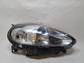 086611162R FANALE ANTERIORE DEPO DX FIAT PUNTO EVO