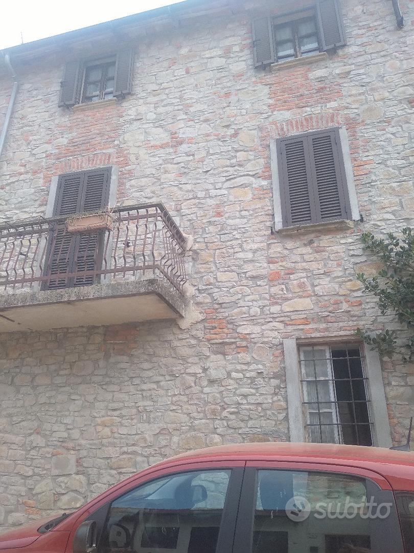ALTA LANGA CASOLARE RISTRUTTURATO - Vista 2