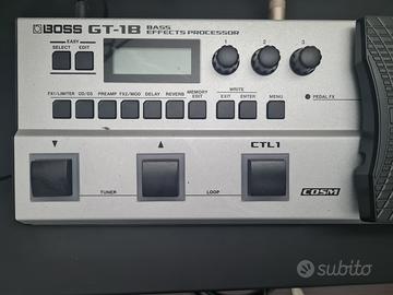 Pedaliera per basso Boss GT 18