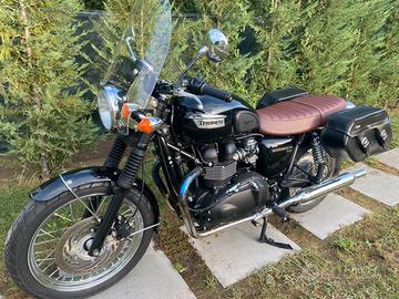 Triumph Bonneville T 100 Black