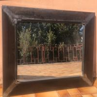 Specchio in ferro