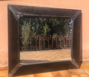 Specchio in ferro