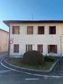 Villa a schiera via Sottomonte 107, Manzano