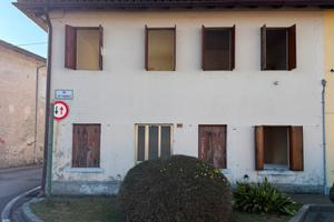 Villa a schiera via Sottomonte 107, Manzano