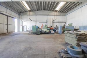 CAPANNONE A TRAVAGLIATO