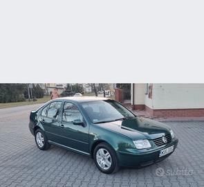 VW Bora 1.6benzina 2003anno