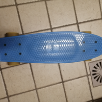 Penny Boards shut skateboard azzurro del 2017