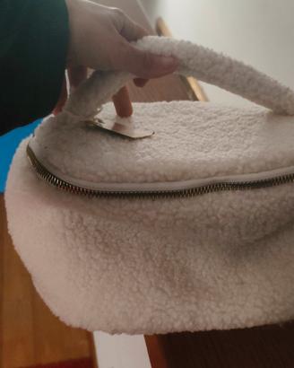 pochette nuova Carpisa 