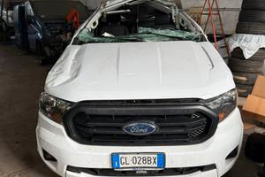 Ford Ranger incidentato