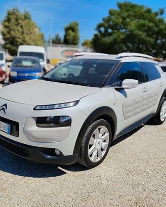 Citroen C4 Cactus BlueHDi 100 Shine