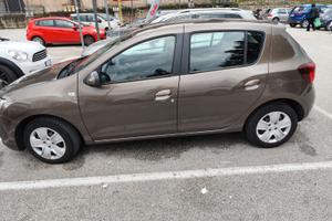 Dacia Sandero Streetway + Set PNEUMATICI INVERNALI