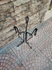 porta vaso in ferro battuto 