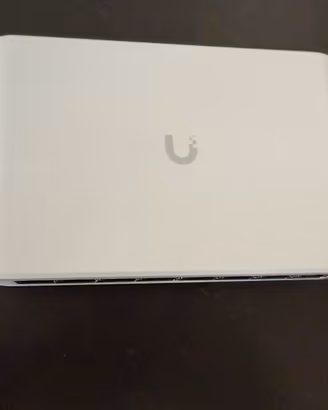 UBIQUITI UNIFI USW LITE 8 POE