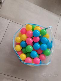 PALLINE COLORATE NEONATI PISCINA