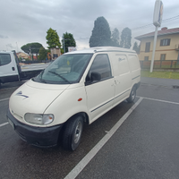 Nissan vanette 2.3