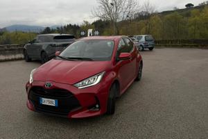 toyota yaris ibrid 1500