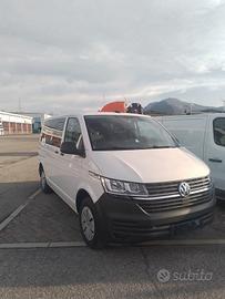 Volkswagen TRASPORTER CARAVELLE KOMBI VAN 9 POSTI