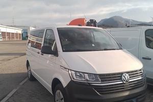 Volkswagen TRASPORTER CARAVELLE KOMBI VAN 9 POSTI