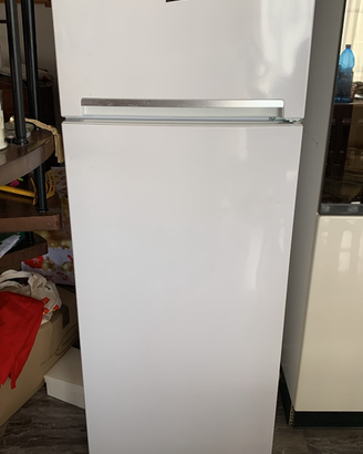 Frigorifero ben tenuto,marca Beko
