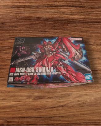 Gundam "gunpla" HG 1/144