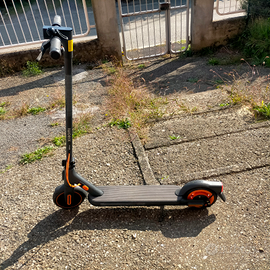Monopattino Xiaomi pro 3