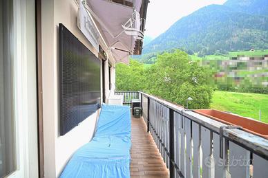 San Leonardo: Trilocale arredato con balcone