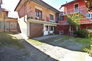 CASA SEMINDIPENDENTE A ROMANO CANAVESE