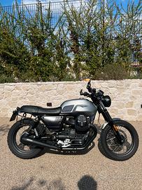 Moto Guzzi V7 III Rough