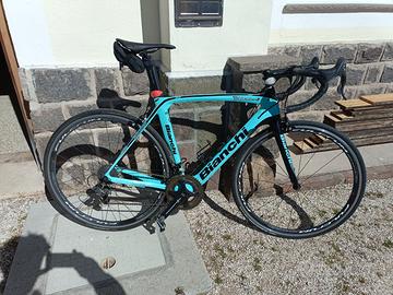 Bici strada Bianchi Oltre xr 3