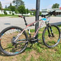 Cube AMS carbon biammortizzata