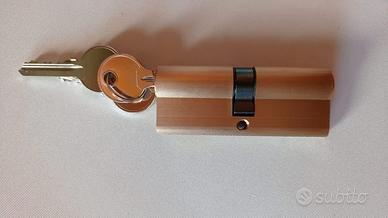 Serratura cilindro europeo 40x40mm (senza vite)