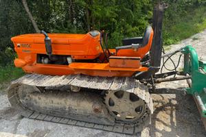 Trattore Fiat 555 con arco di protezione