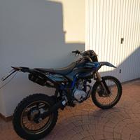 Yamaha WR 125  (enduro)