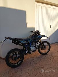 Yamaha WR 125  (enduro)