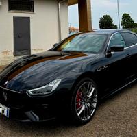 MASERATI GHIBLI SQ4 430CV. Grand Sport